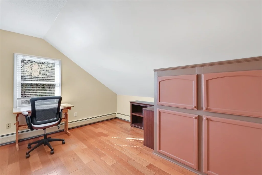 Photo of 19 Simmons Brook Dr