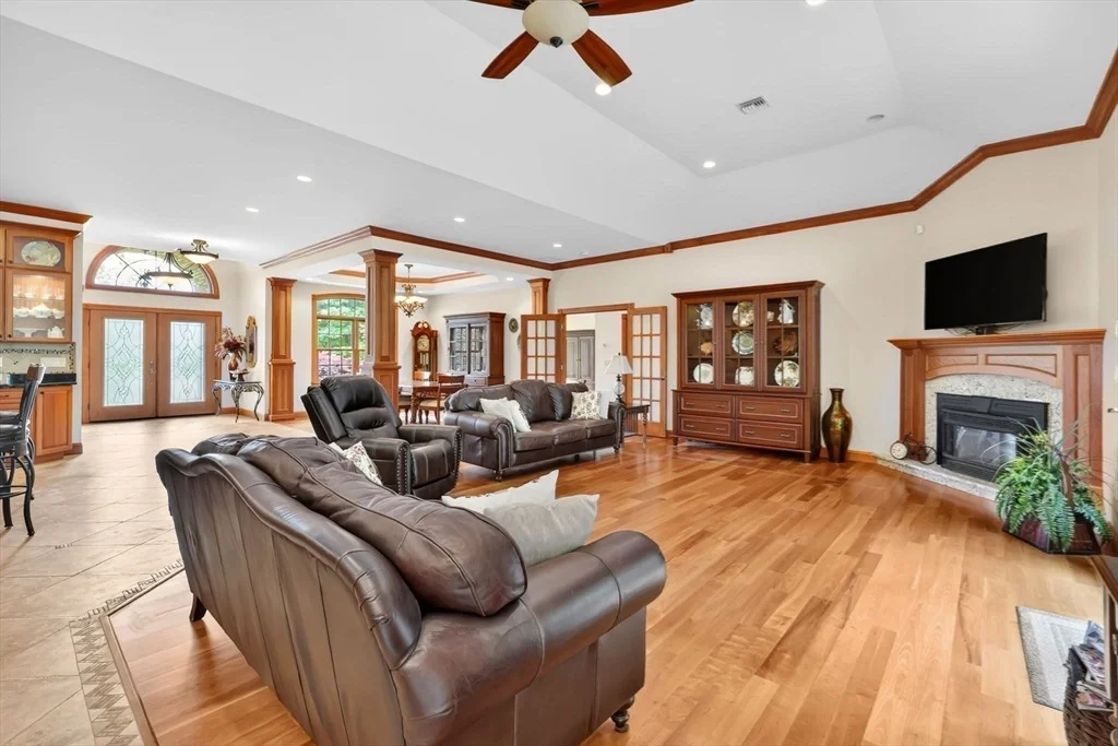 Photo of 357 Westerly Cir