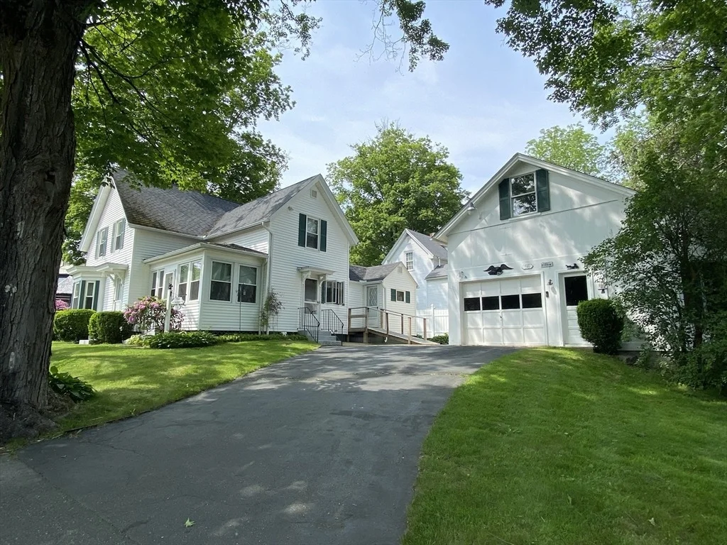 Photo of 56 Moore Ave