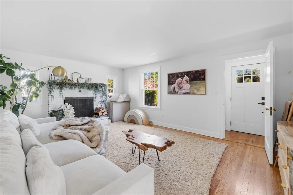 Photo of 377 Archer St