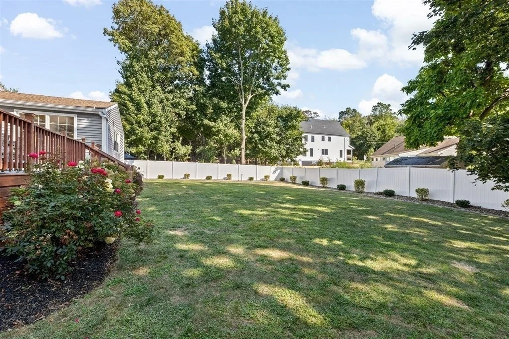 Photo of 129 Chief Justice Cushing Hwy