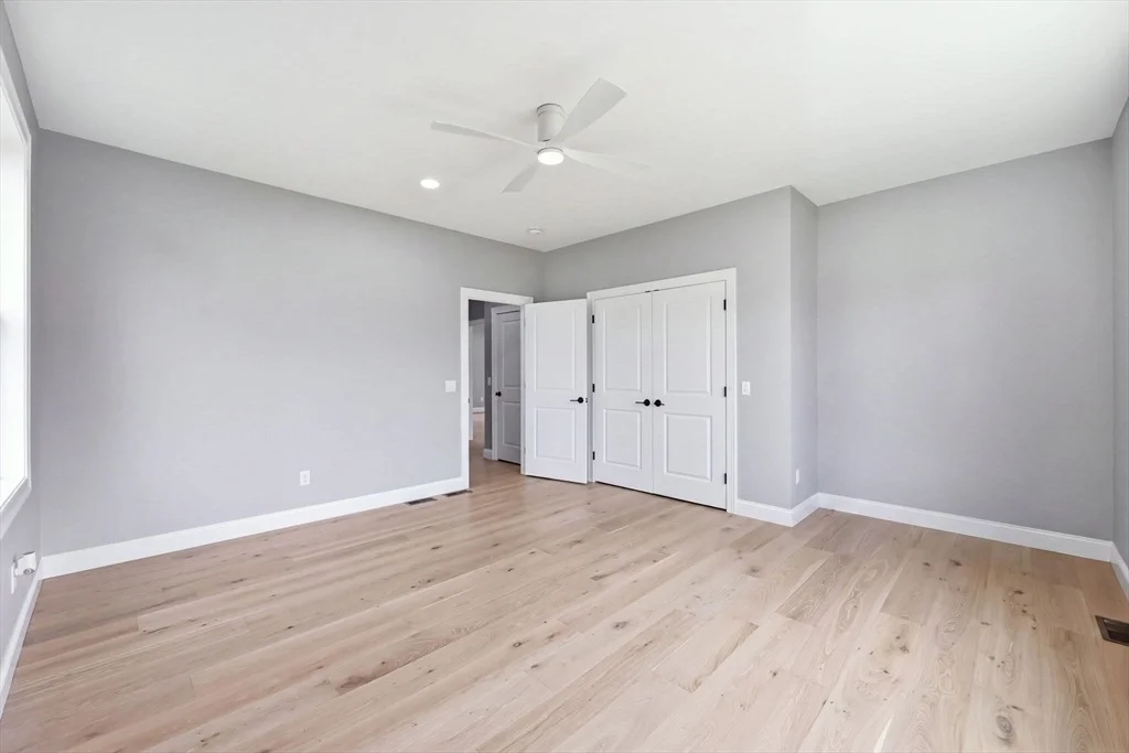 Photo of 17 Silvergrass Ln