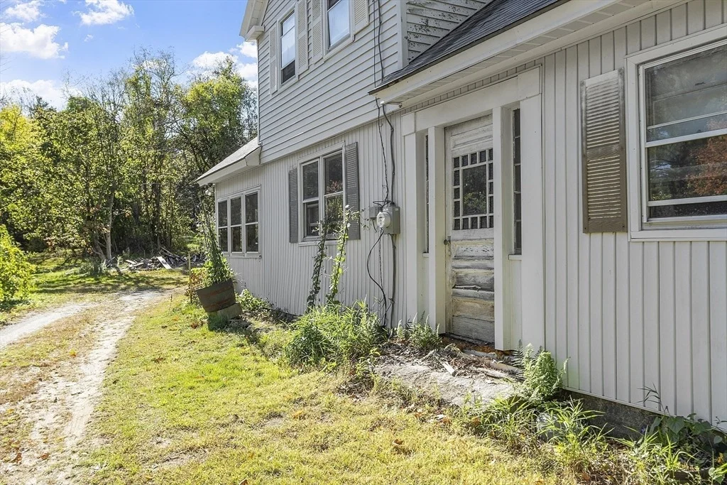 Photo of 705 Richardson Road