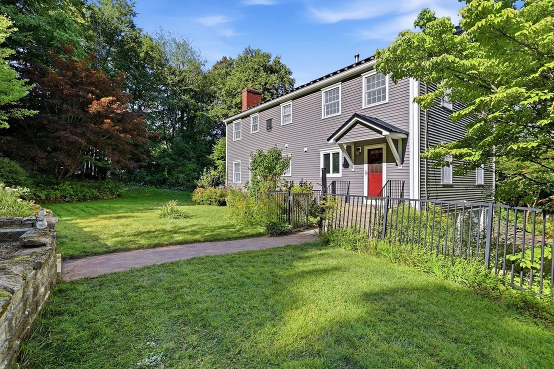 Photo of 87 Montague Rd