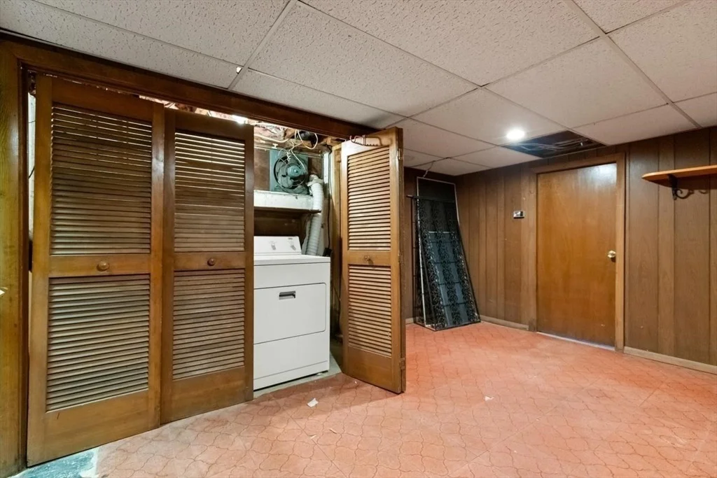 Photo of 4 Mayflower