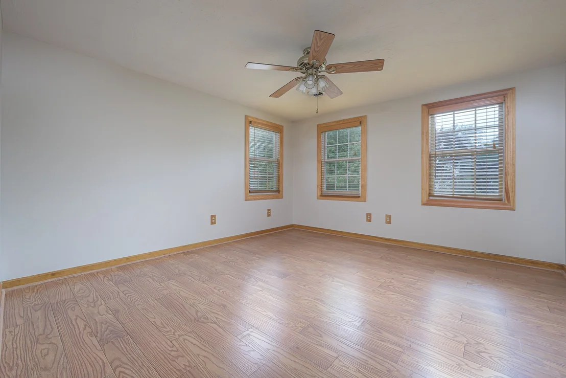 Photo of 49 Fieldstone Dr