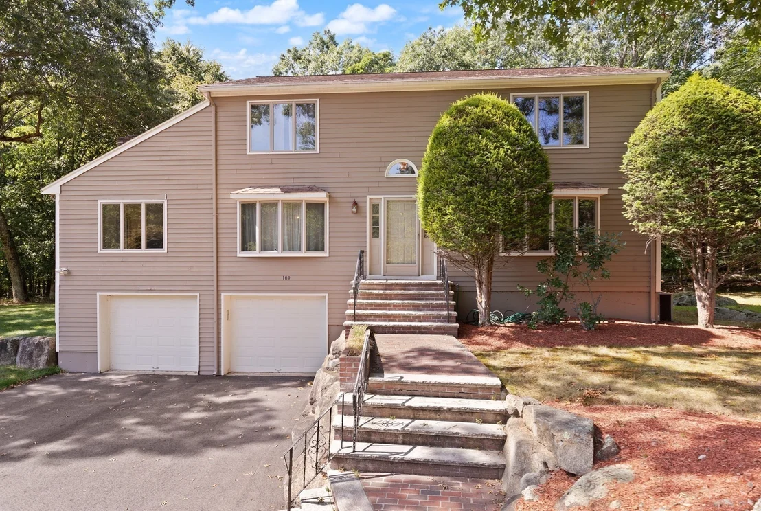 Photo of 109 Hampton Rd