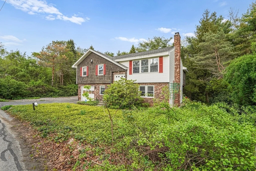 Photo of 17 Wood Ln