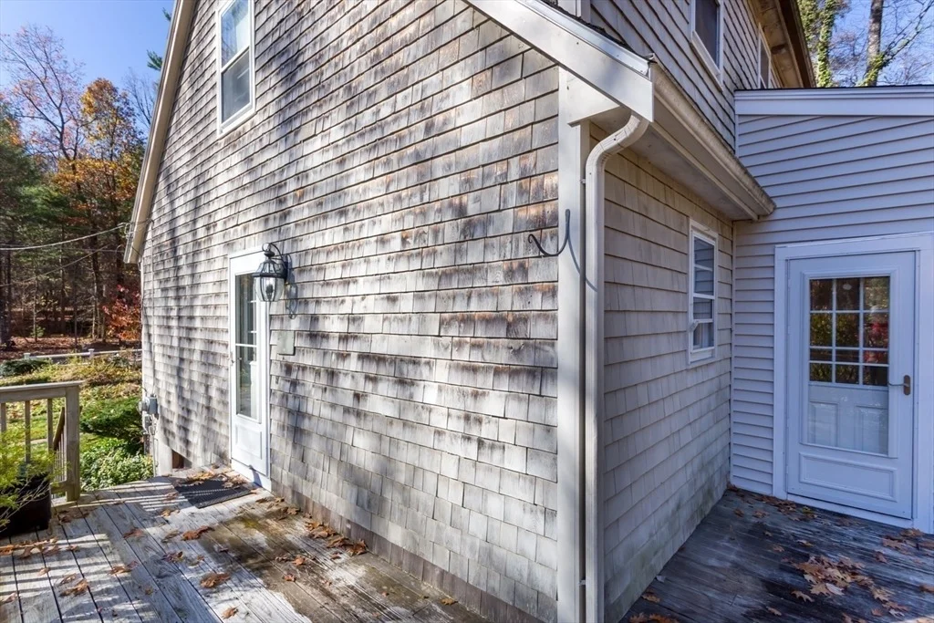 Photo of 955 Summer Street