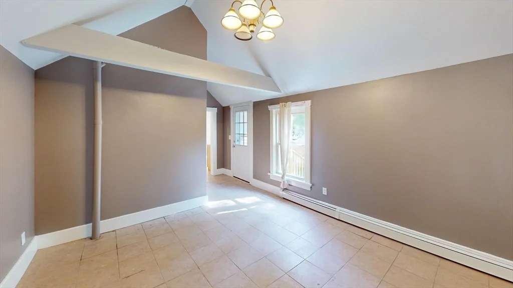 Photo of 10 Jackson Ave.