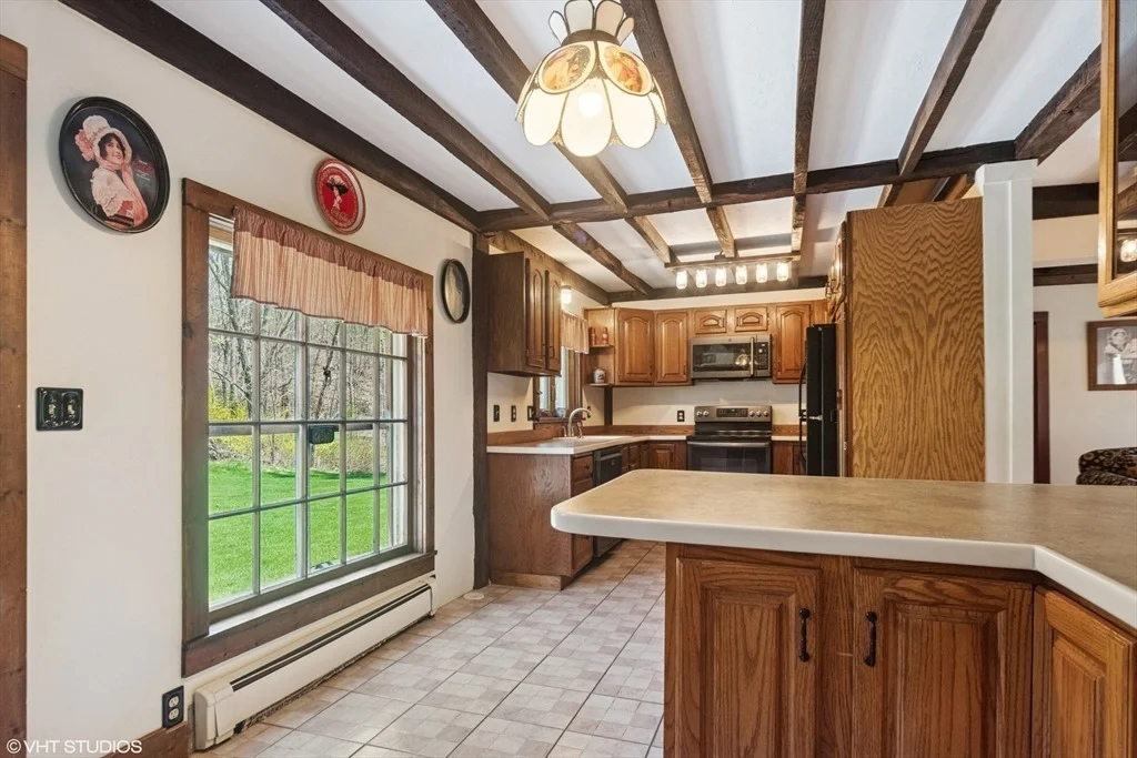 Photo of 82 Chestnut Hill Rd