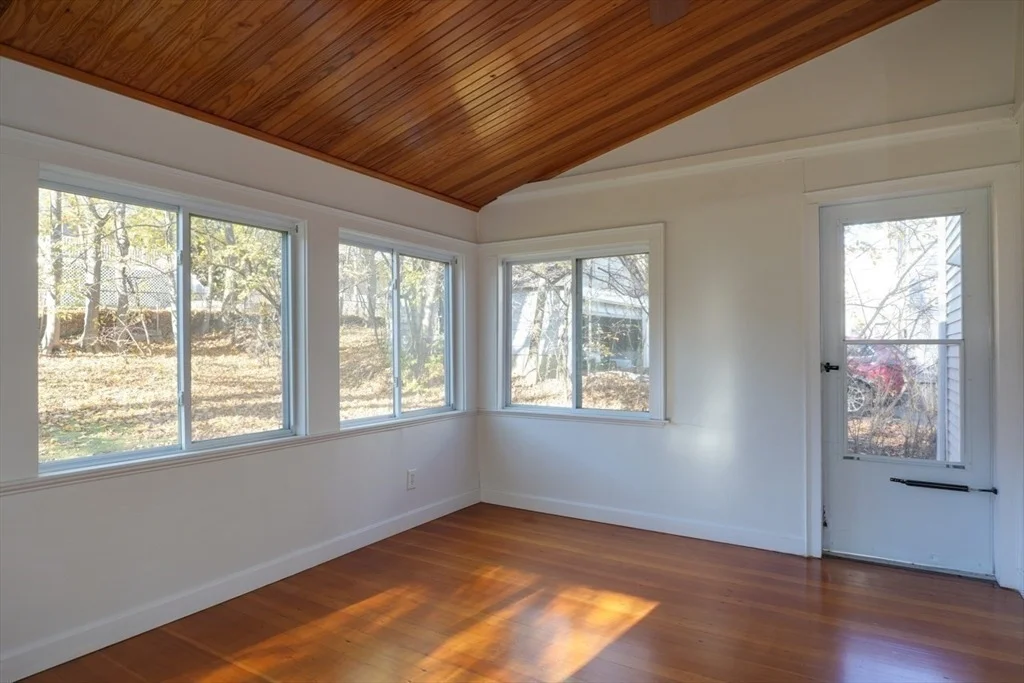 Photo of 105 Watson Rd