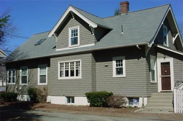 Photo of 105 Oak St