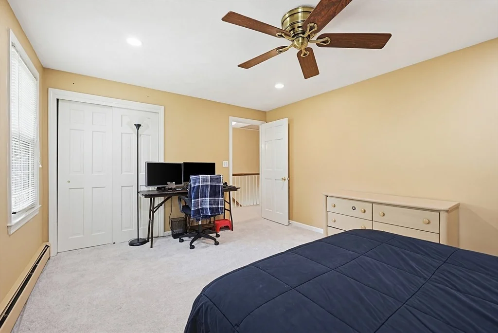 Photo of 37 Jillson Cir