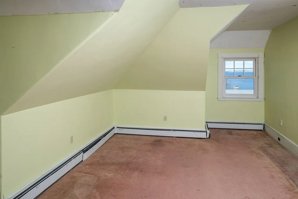 Photo of 4 Bay View Ave