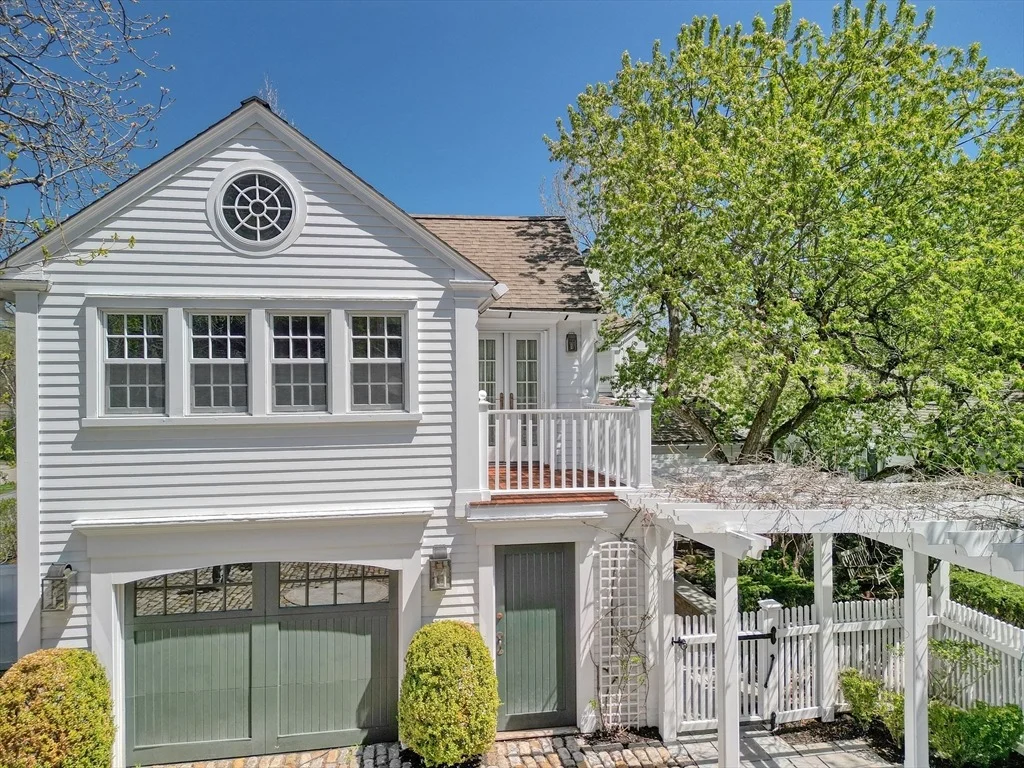 Photo of 360 Dover Road