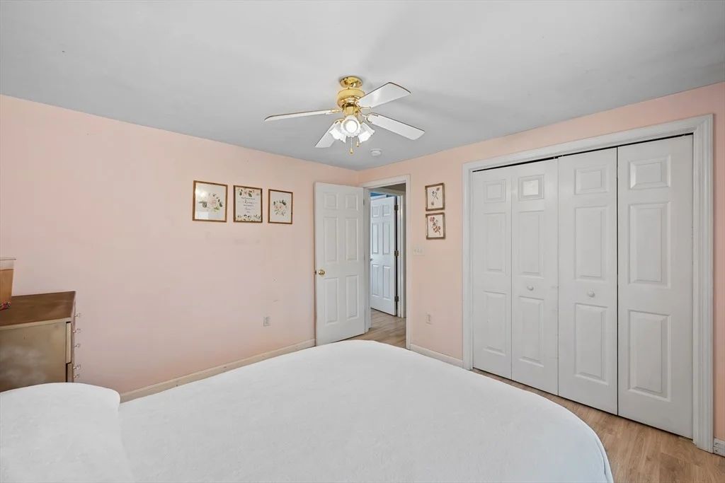 Photo of 4 Mockingbird Ln