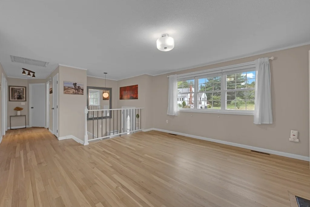 Photo of 28 Yale Dr