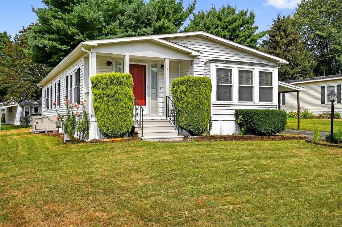 Photo of 9 Douglas Dr