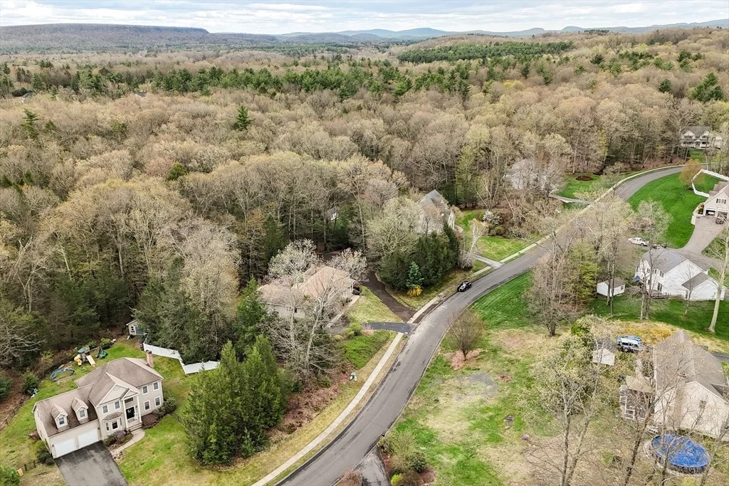 Photo of 4 Pearl Brook Road