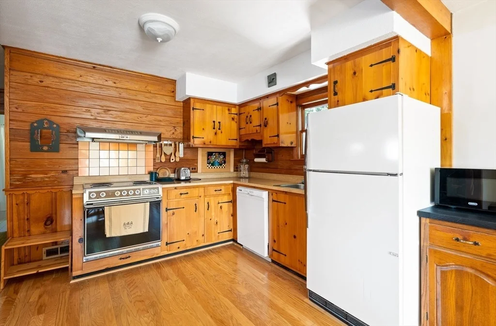 Photo of 8 Antin Rd