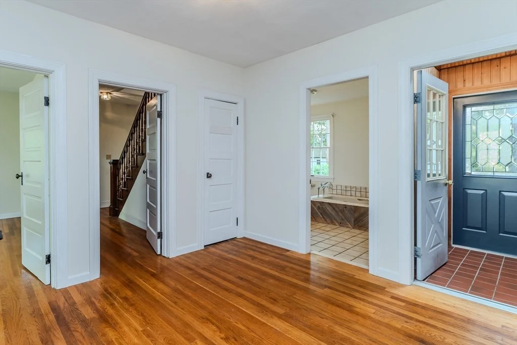 Photo of 7 Roosevelt St