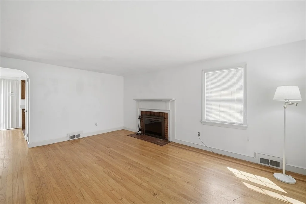 Photo of 15 Kingoke Ln