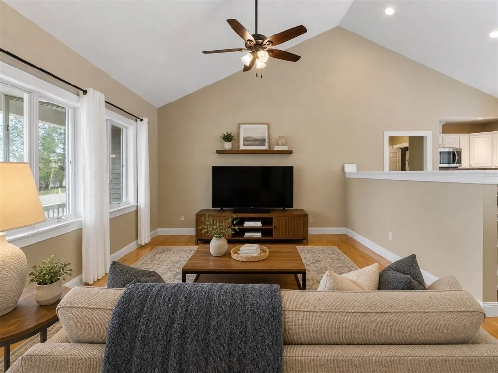 Photo of 79 Beaudry Ave