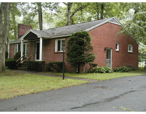 Photo of 956 Grayson Drive
