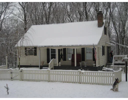 Photo of 283 Chapin Rd