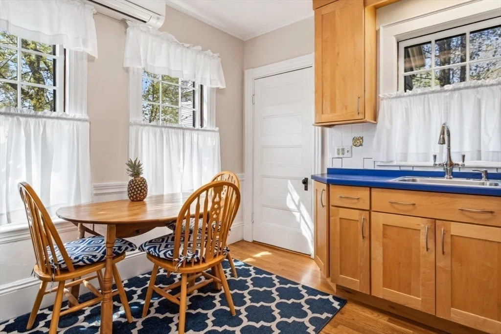 Photo of 14 Bancroft Ave