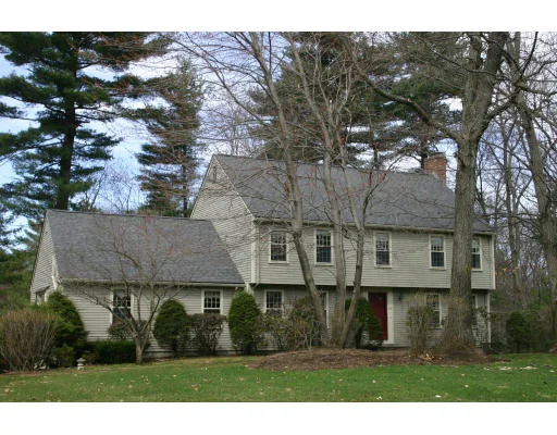 Photo of 48 Shadow Oak Dr