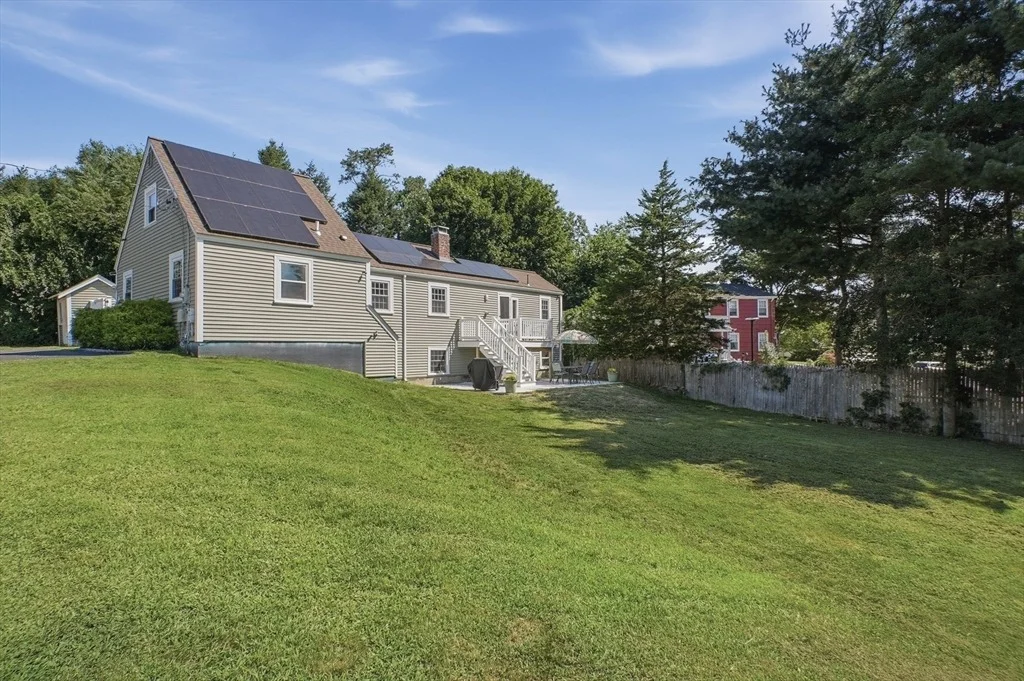 Photo of 35 Edgewater Drive