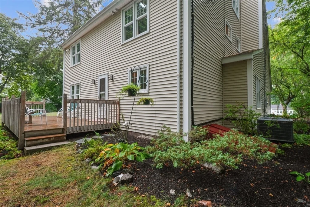 Photo of 53 Long Ave