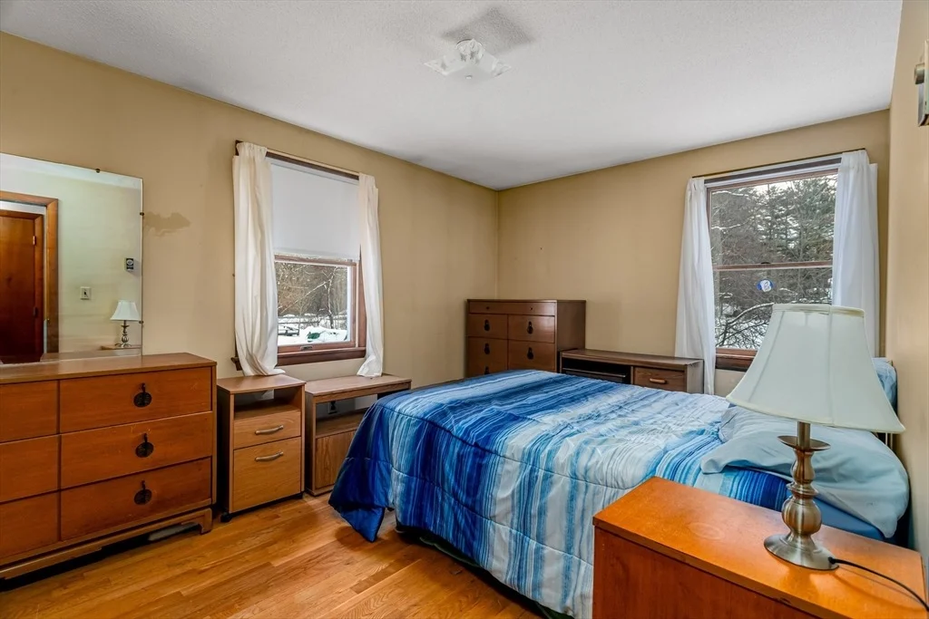 Photo of 10 Jonathan Dr