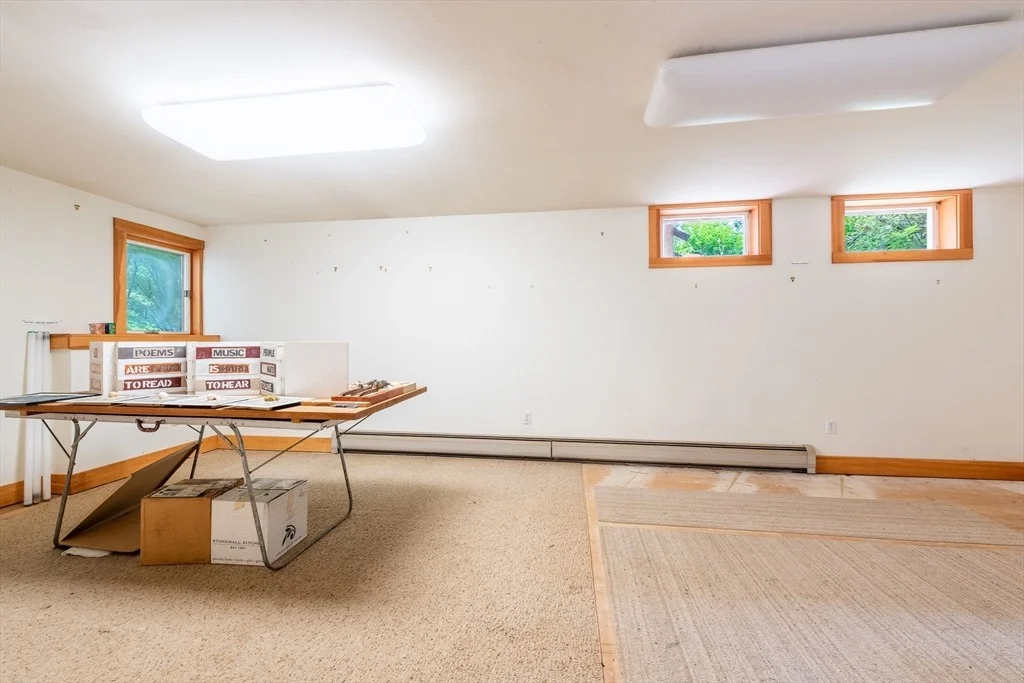 Photo of 71 Morgan Cir