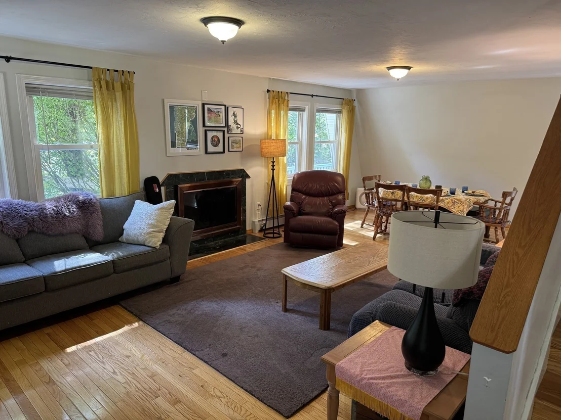 Photo of 121 Copperfield Rd