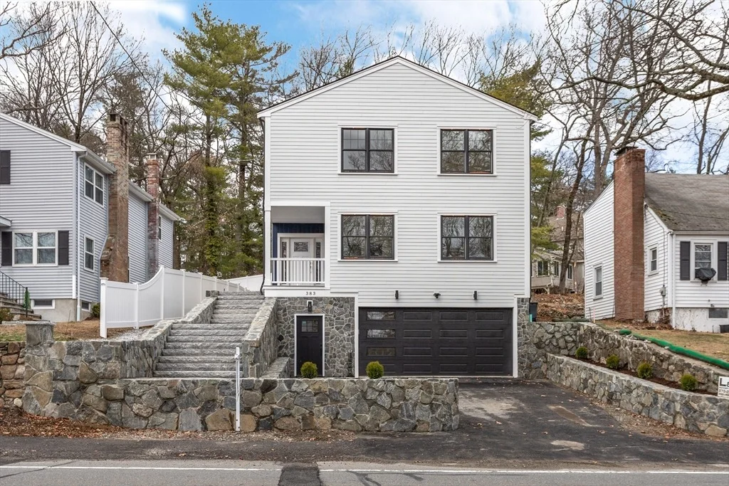 Photo of 383 Marrett