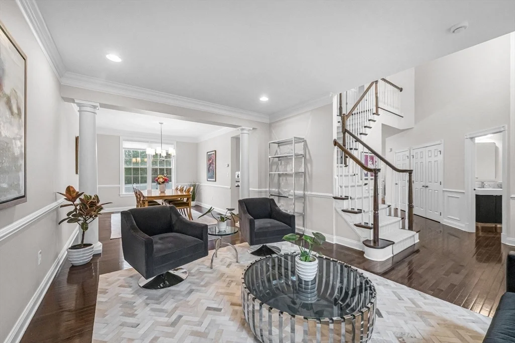 Photo of 16 York Cir