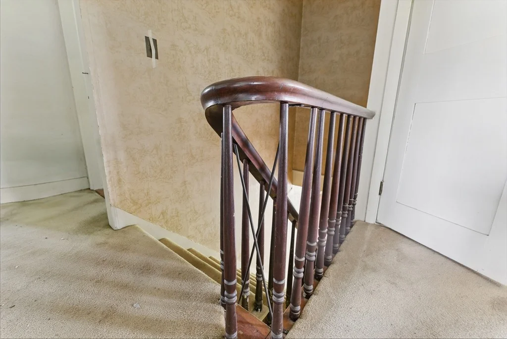 Photo of 394 River Dr