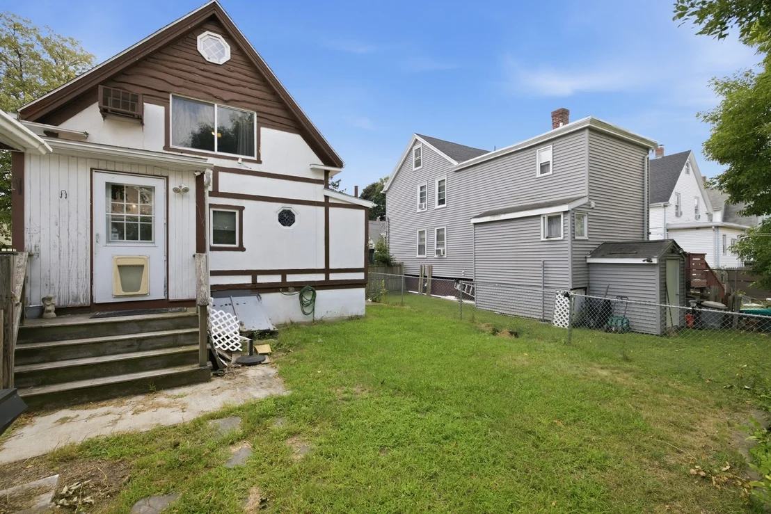 Photo of 18 Melvin Ave