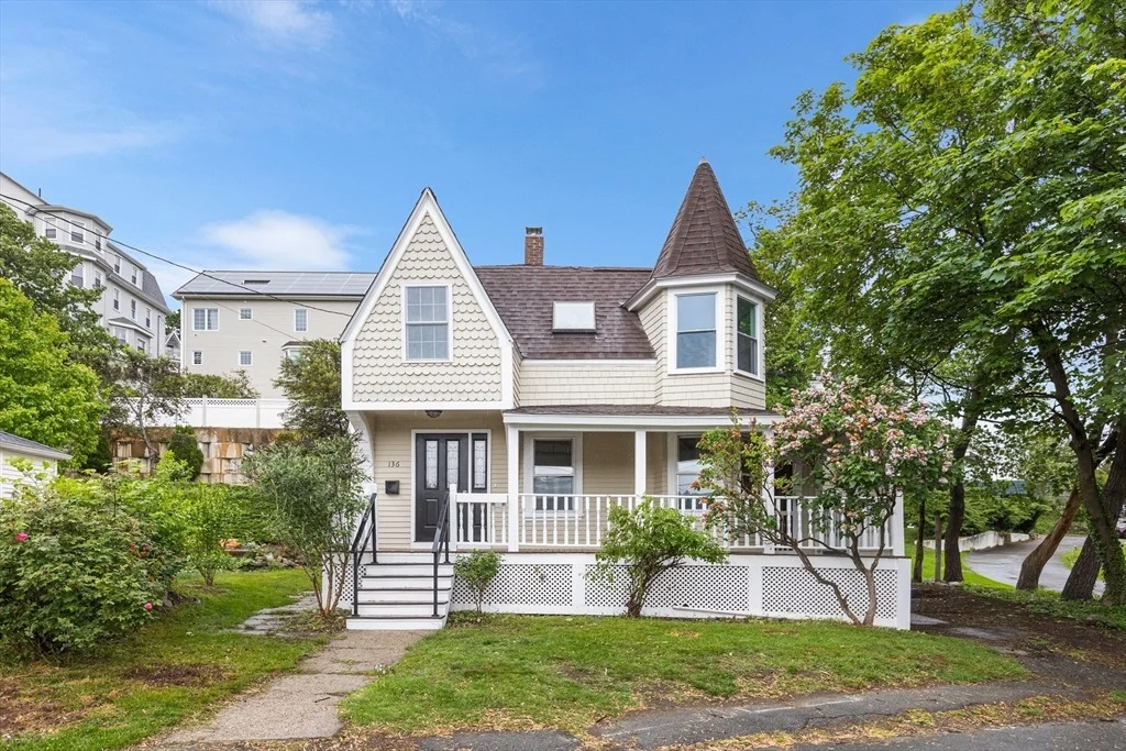 Photo of 136 Locust Way