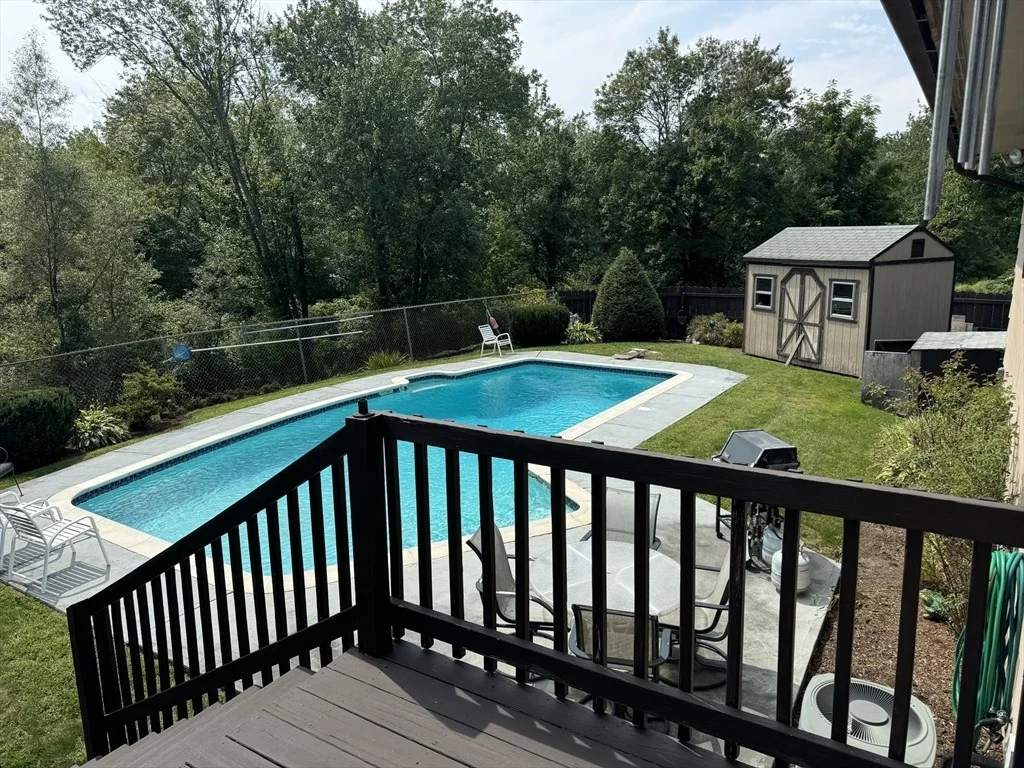 Photo of 17 Paulette Dr