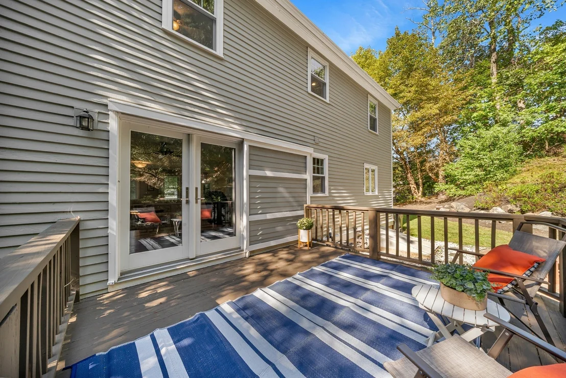 Photo of 2 Hunter Dr
