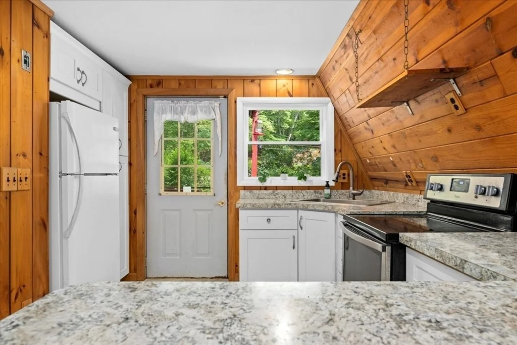 Photo of 245 Sutton Rd