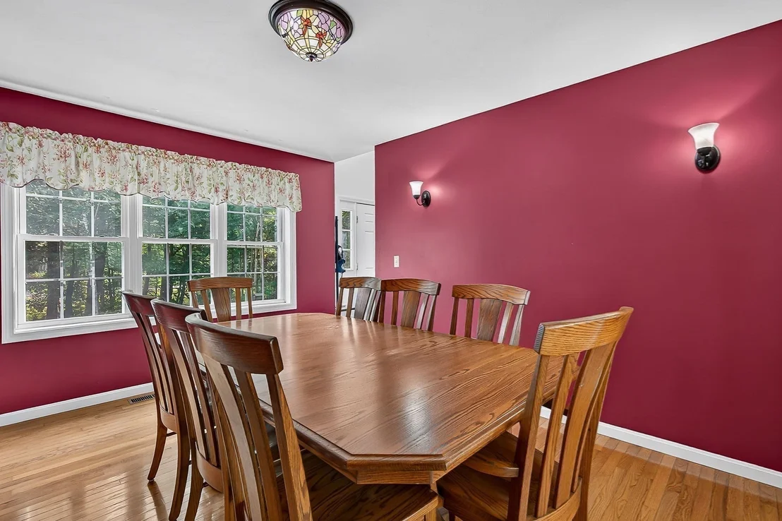 Photo of 112 Saunders St