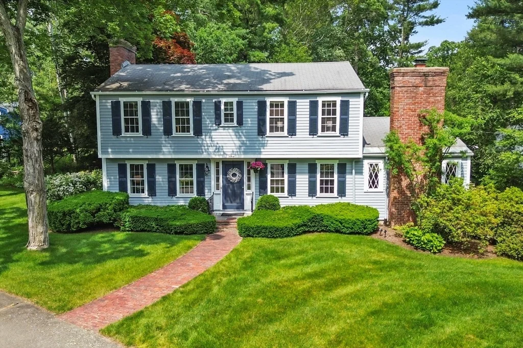 Photo of 15 Thoreau Rd