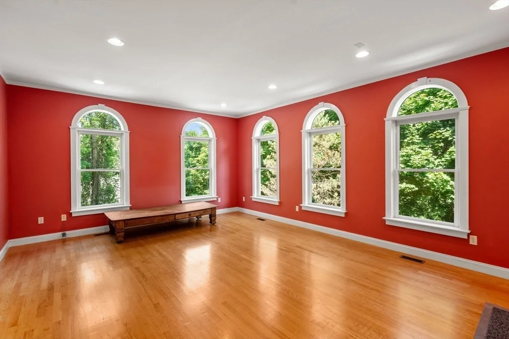 Photo of 15 Montclair Dr