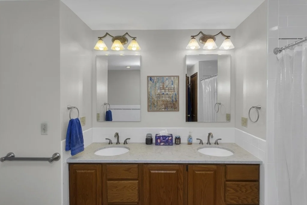 Photo of 44 Westhampton Road