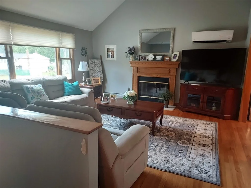 Photo of 1 Dorianna Cir